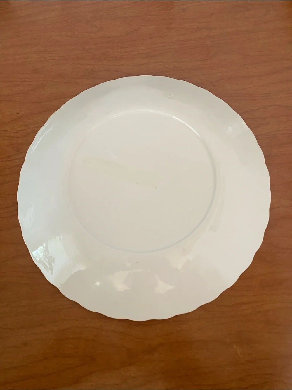 Commemorative Decorative Plate in Cream and Gold